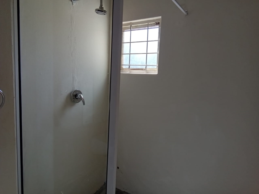 1 Bedroom Property for Sale in Uitenhage Central Eastern Cape
